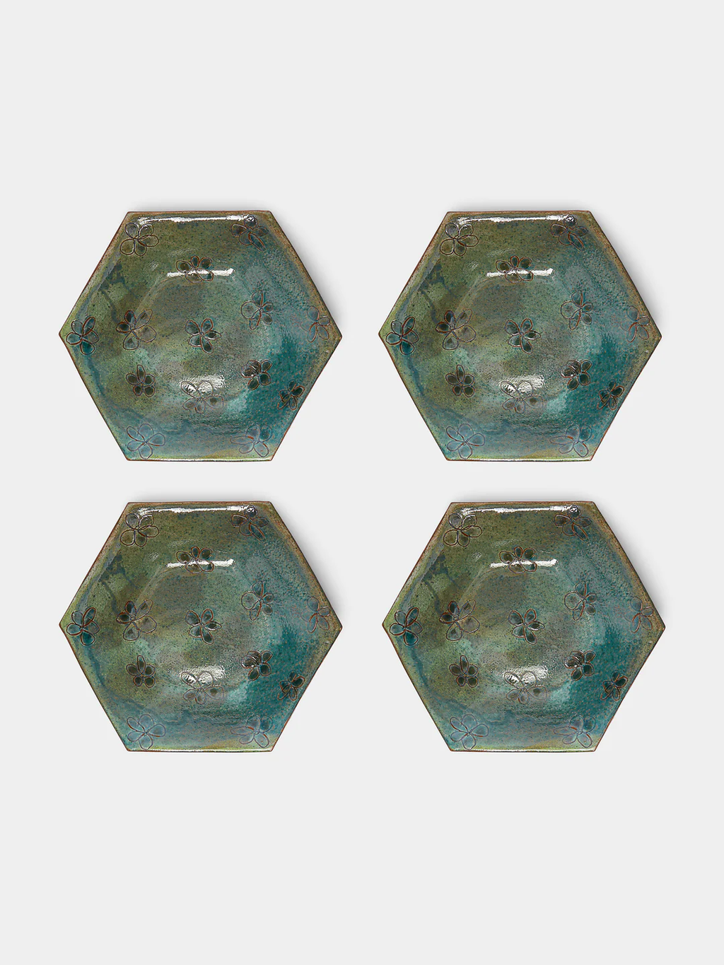 Anut Cairo Daisy Hand-Painted Ceramic Salad / Dessert Plates – 8in/20cm (Set of 4)