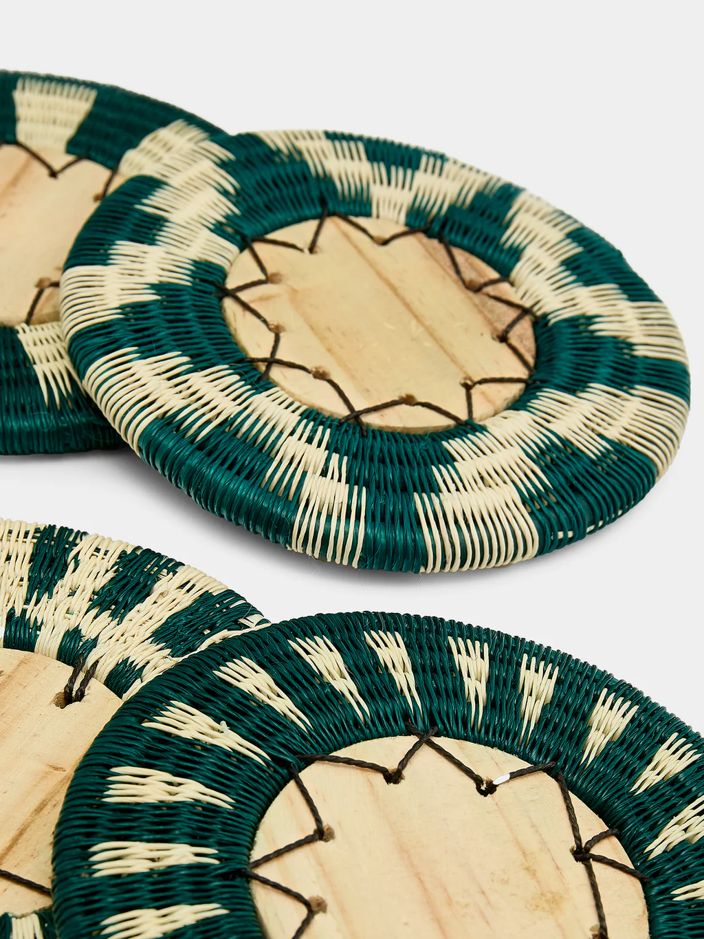 CasaLatina Pacifico Handwoven Werregue Palm Coasters (Set of 4)