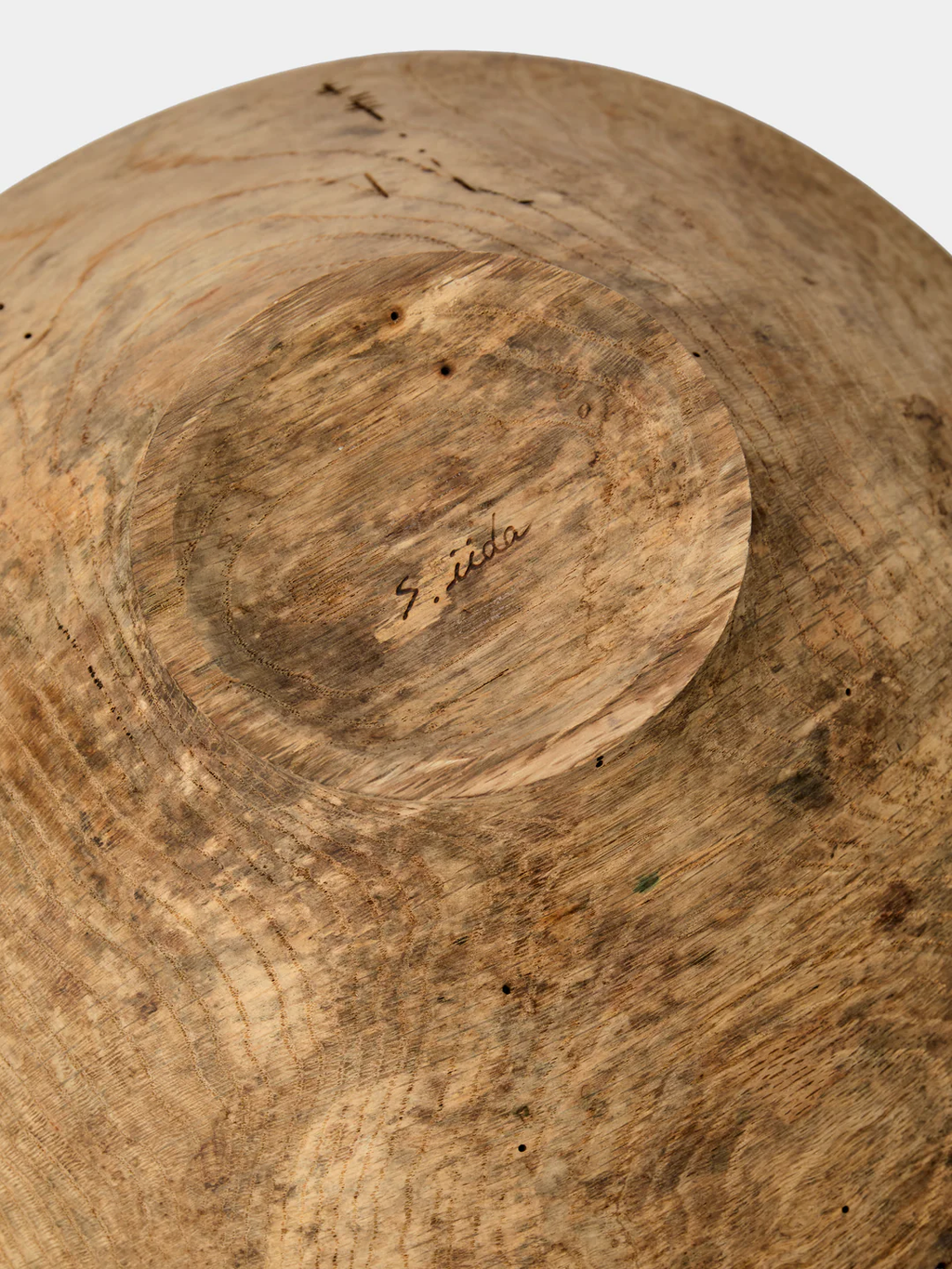 Iida Woodturning Hand-Turned Oak Earth-Finish Bowl