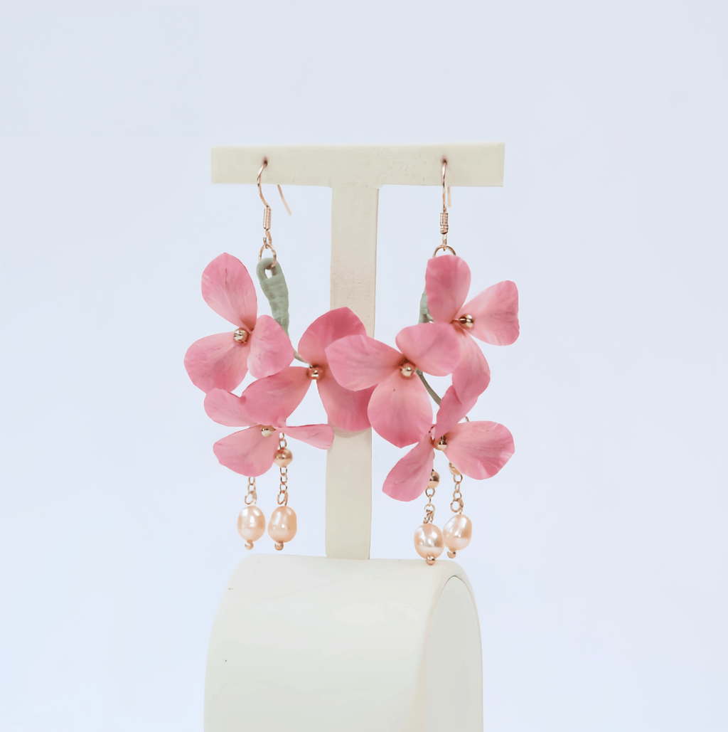 Handcrafted Heritage Hydrangea Pearl