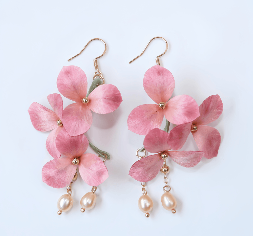 Handcrafted Heritage Hydrangea Pearl