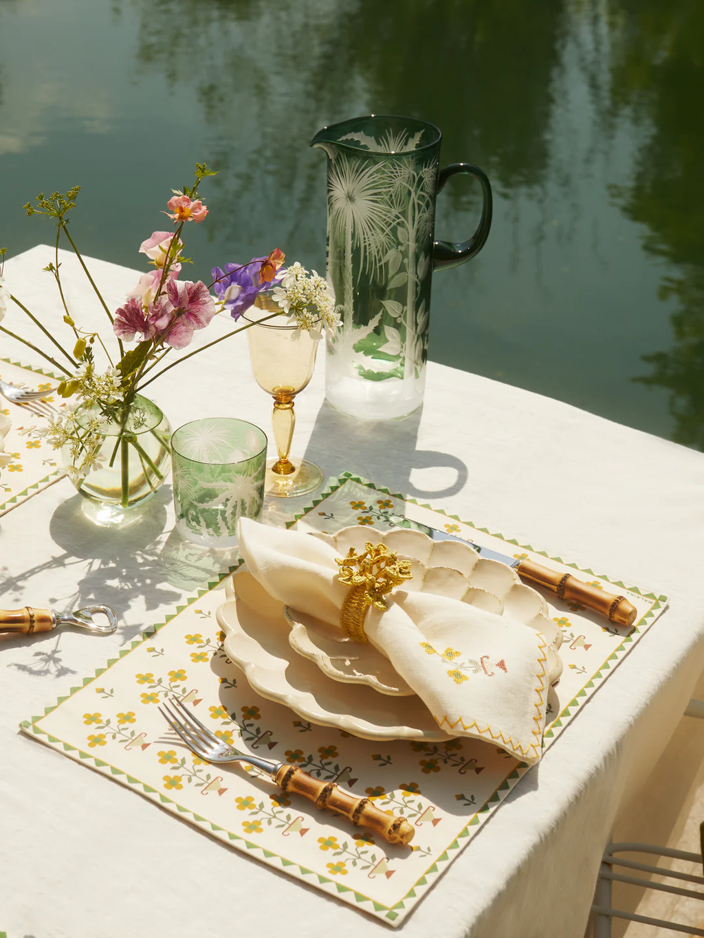 Anut Cairo Ottoman Vase Hand-Printed Cotton Placemats (Set of 4)