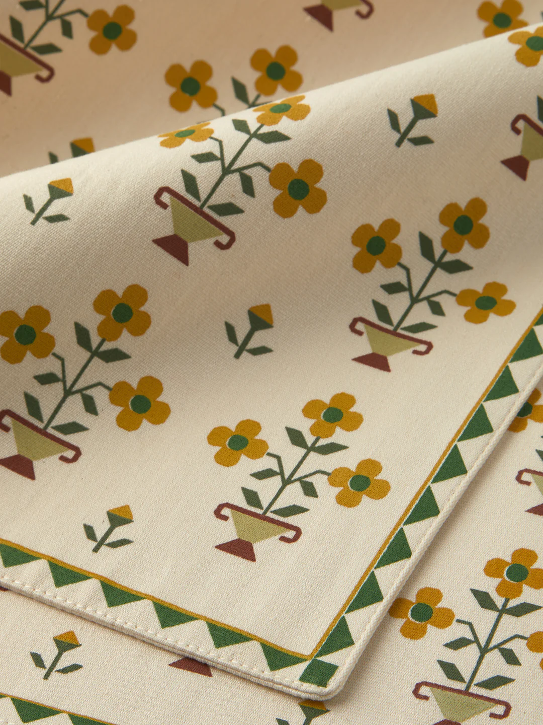 Anut Cairo Ottoman Vase Hand-Printed Cotton Placemats (Set of 4)