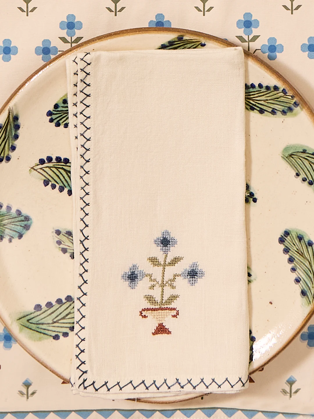 Anut Cairo Bouquet Hand-Embroidered Linen Napkins (Set of 4)