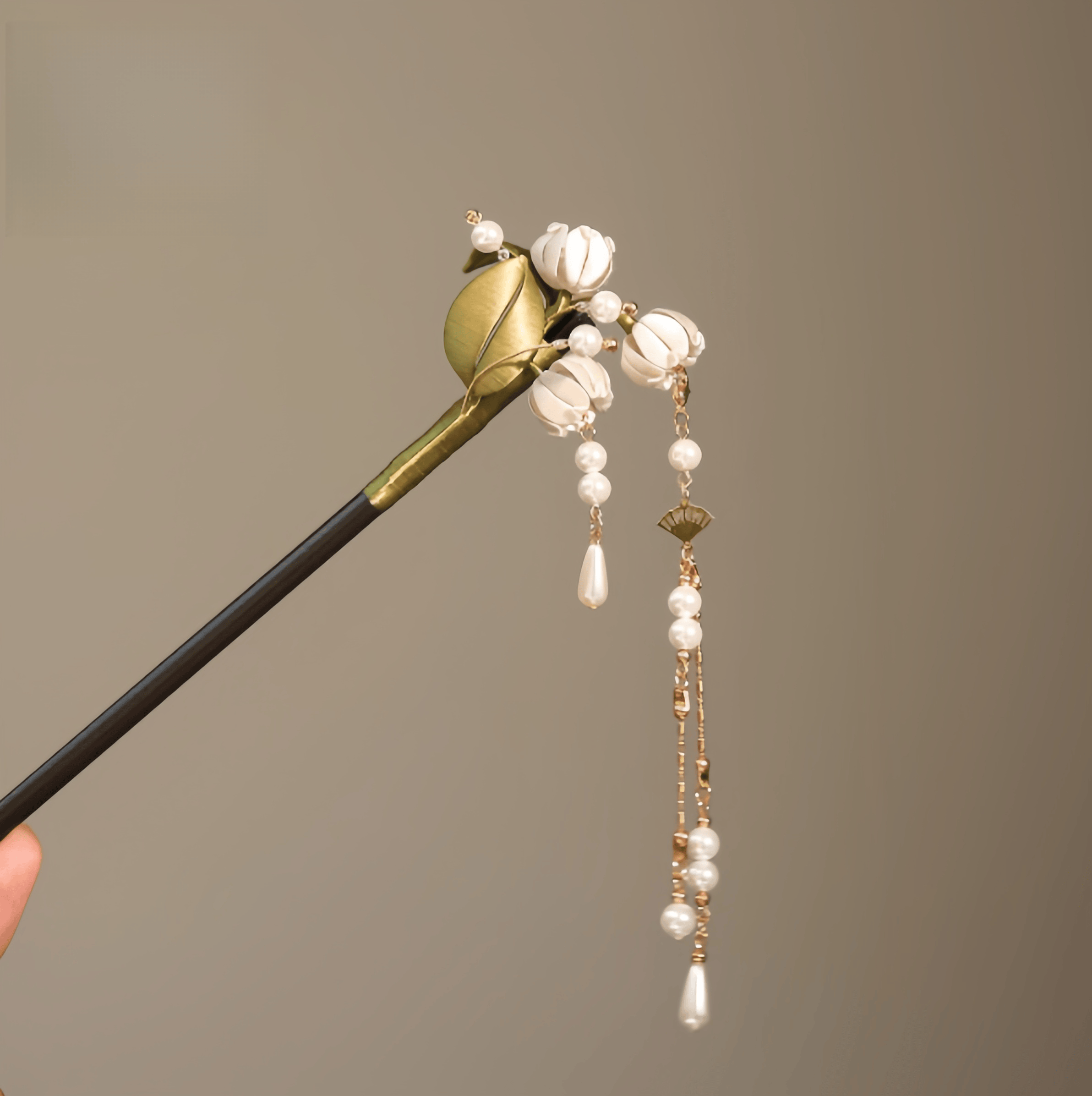 Handcrafted Heritage Silk Flower White Lily of the Valley Hairpin