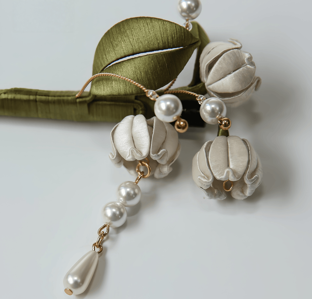 Handcrafted Heritage Silk Flower White Lily of the Valley Hairpin