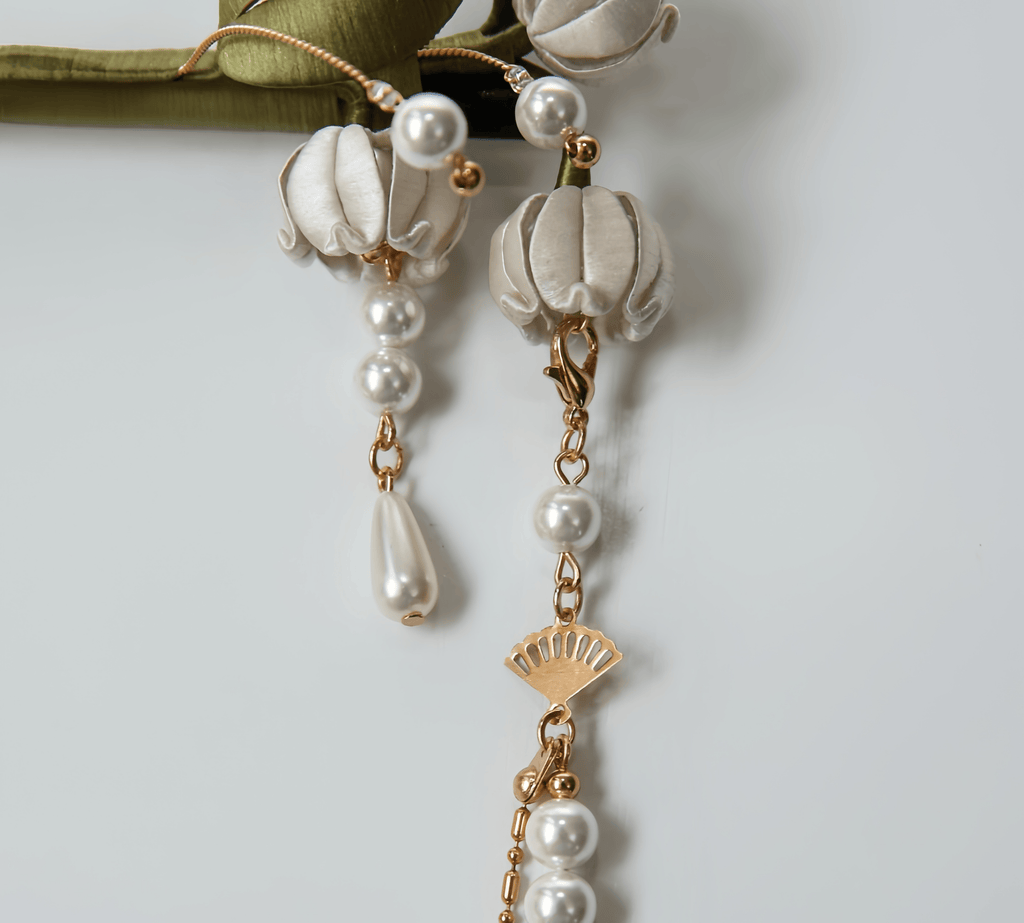 Handcrafted Heritage Silk Flower White Lily of the Valley Hairpin