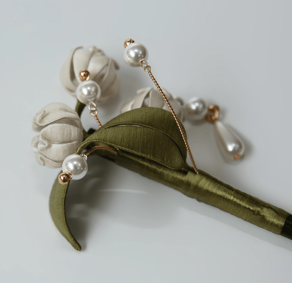 Handcrafted Heritage Silk Flower White Lily of the Valley Hairpin