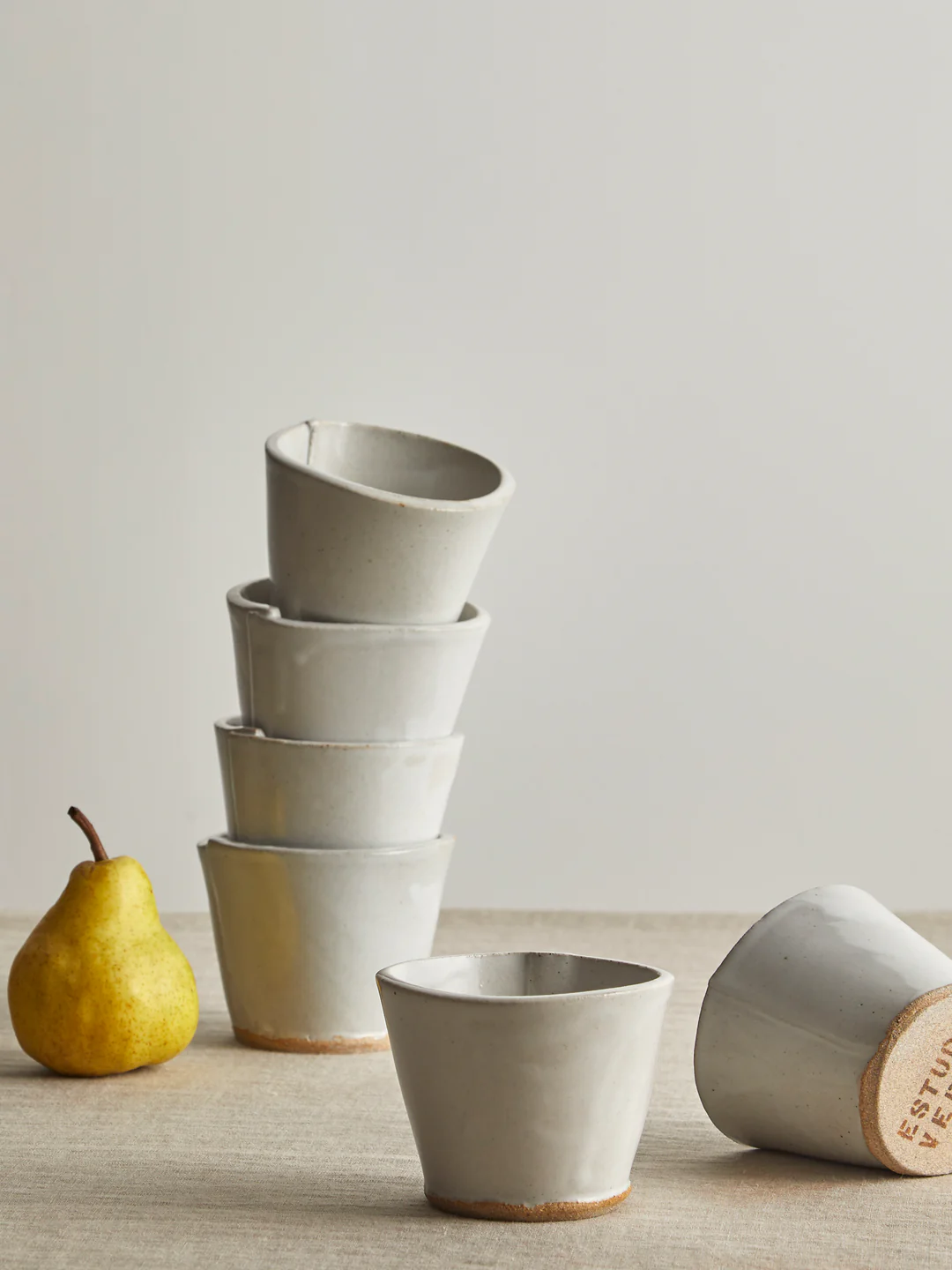 Estudio Vernís Wood-Fired Stoneware Handleless Mugs (Set of 6)