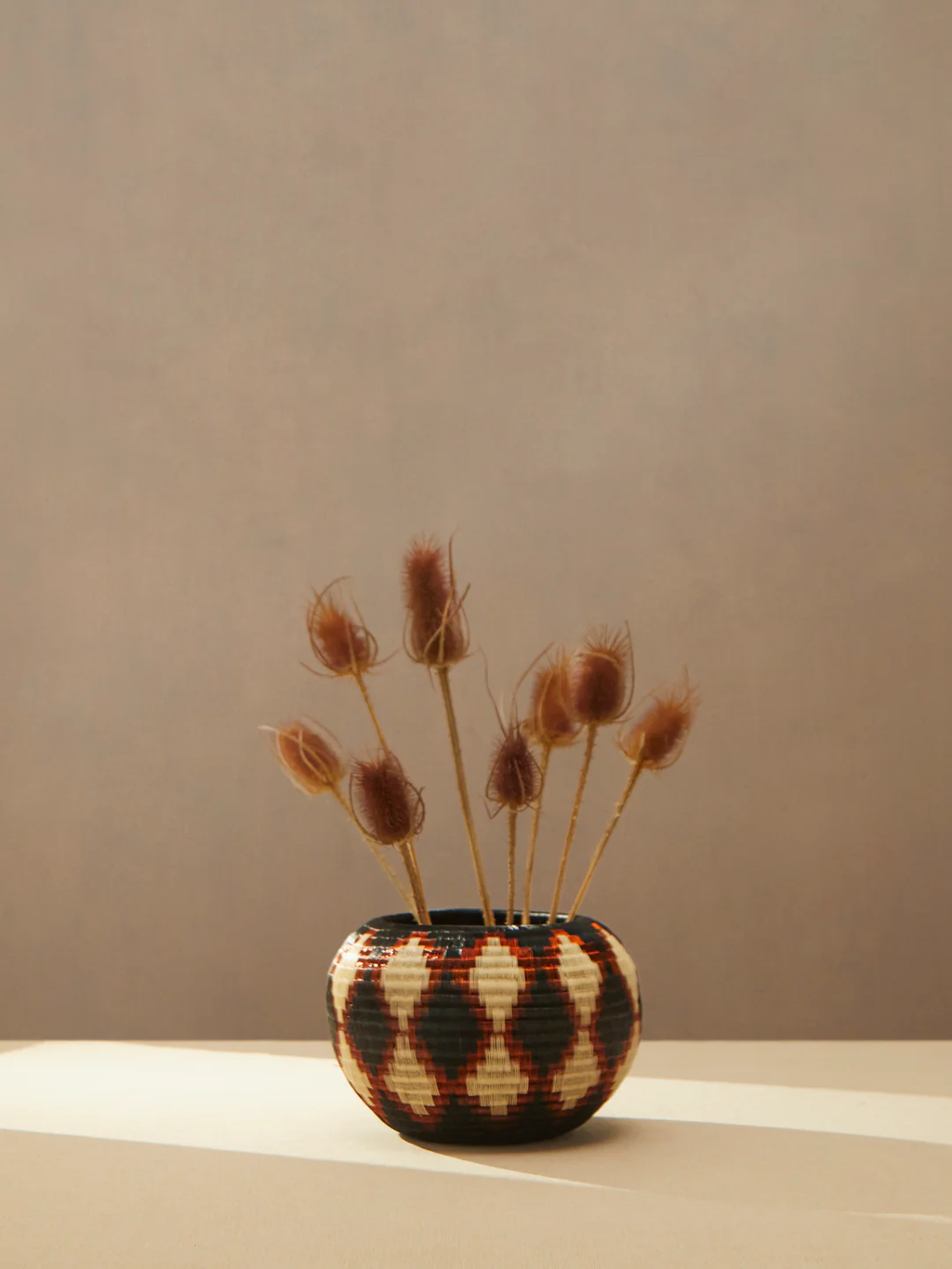 CasaLatina Gotas Handwoven Werregue Palm Basket