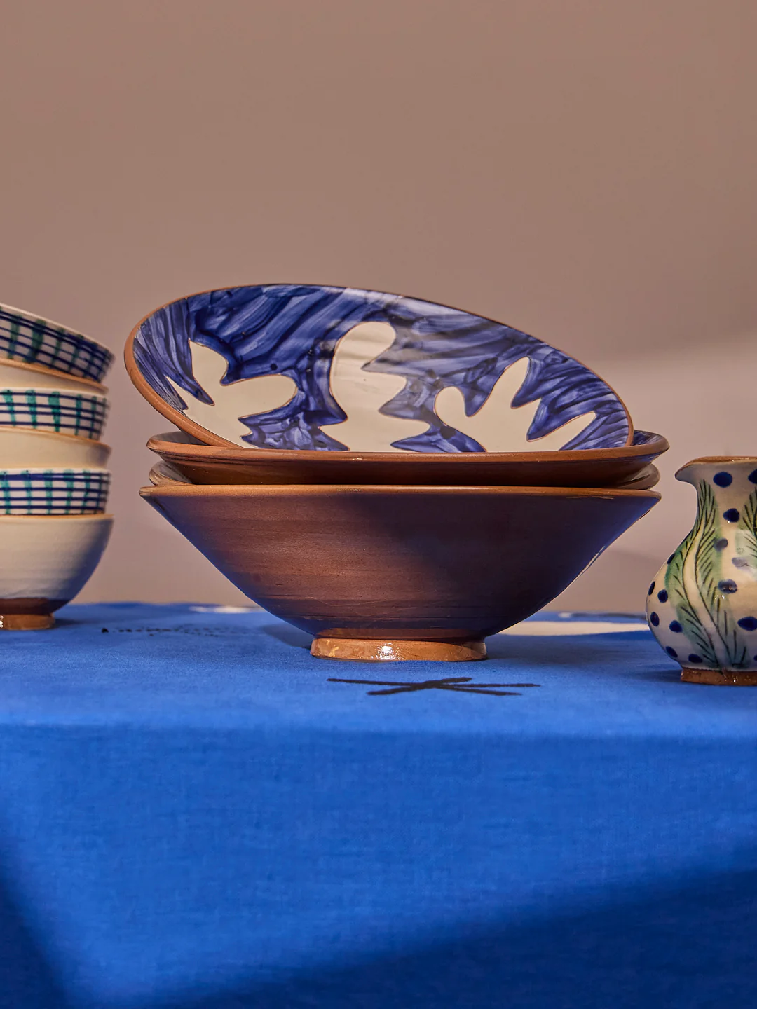 Anut Cairo Stencil Hand-Painted Ceramic Pasta Bowls (Set of 4)