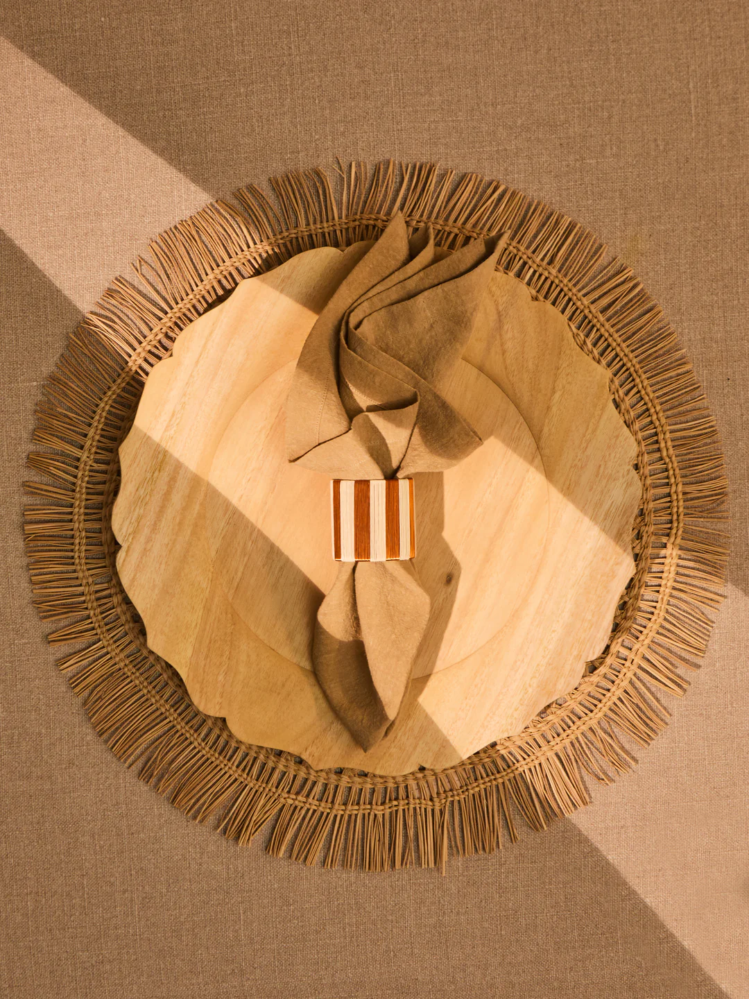 CasaLatina Flecos Handwoven Iraca Palm Placemats (Set of 4)