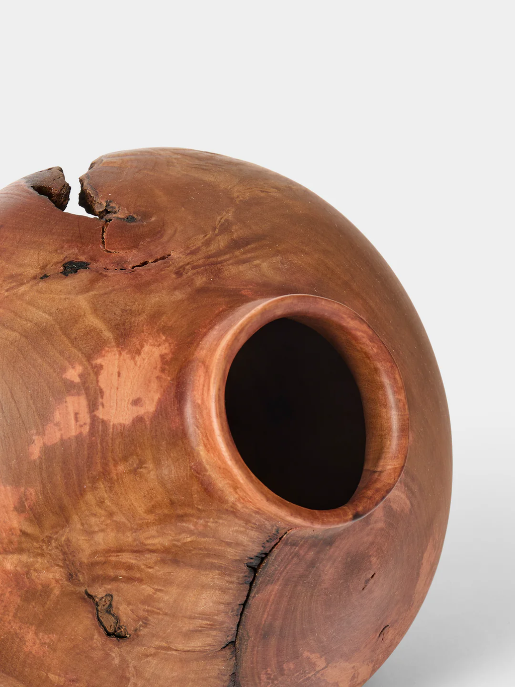 Iida Woodturning Hand-Turned Bayberry Oil-Finish Vase (13in/33cm)