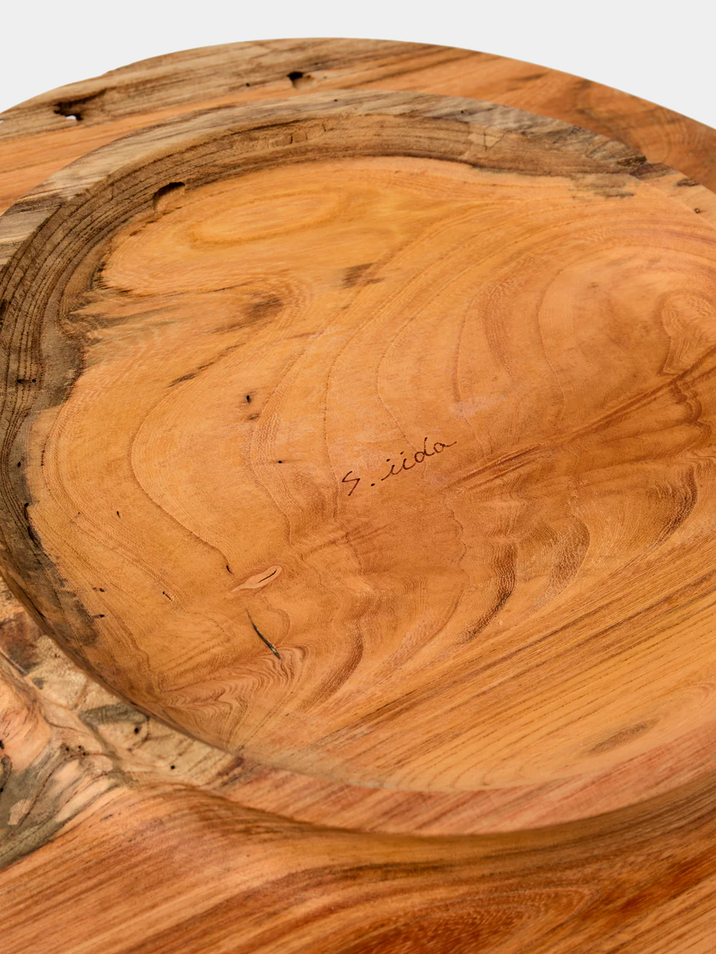 Iida Woodturning Hand-Turned Zelkova Oil-Finish Tray (16.5in/42.5cm)