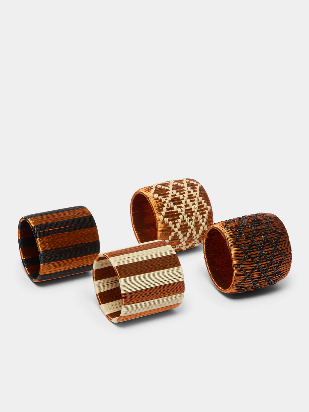 CasaLatina Pacifico Handwoven Werregue Palm Napkin Rings (Set of 4)